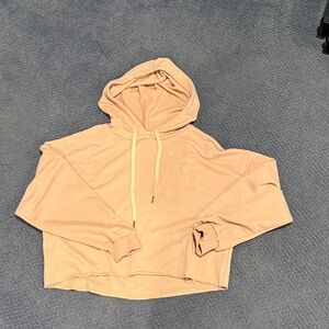 Dance & Marvel Peach Hoodie cropped